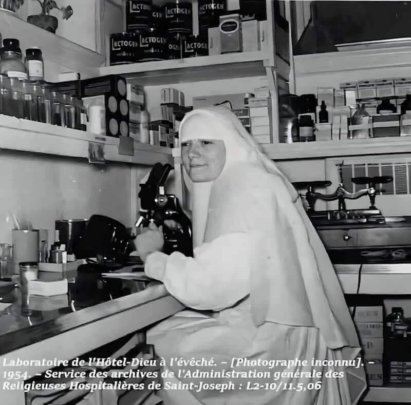 Foto de archivo de la sección de servicios de salud en Hauterive, 4 de 4
